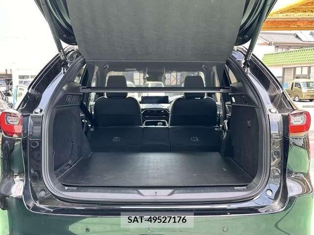 Mazda CX-60 2022-12 332901-10