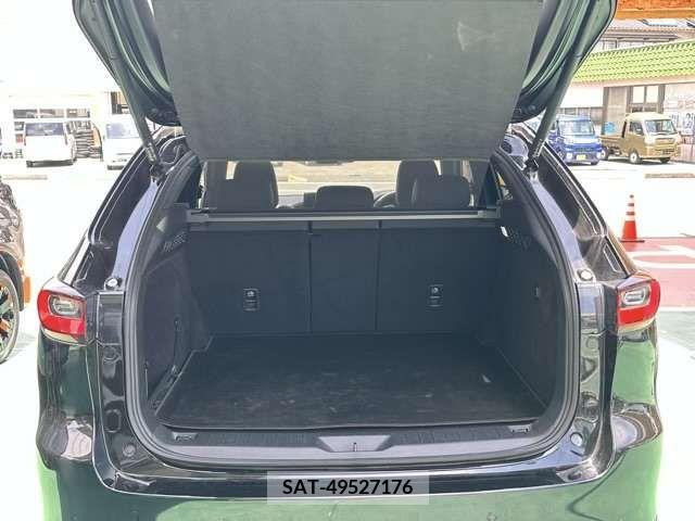 Mazda CX-60 2022-12 332901-9