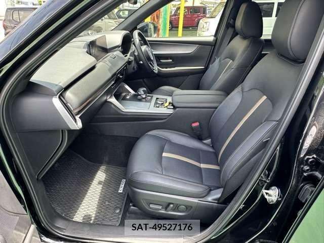Mazda CX-60 2022-12 332901-4