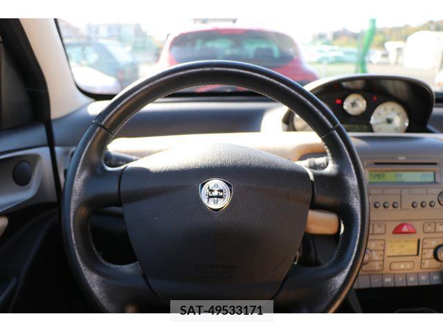 Lancia Ypsilon 2007-08 206268-1