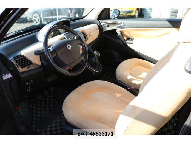 Lancia Ypsilon 2007-08 206268-9