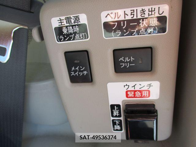 Daihatsu TANTO 2017-05 376669-8