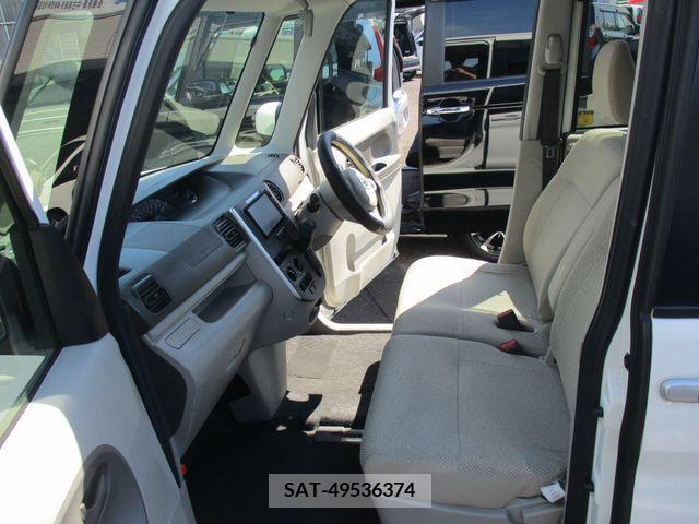 Daihatsu TANTO 2017-05 376669-4