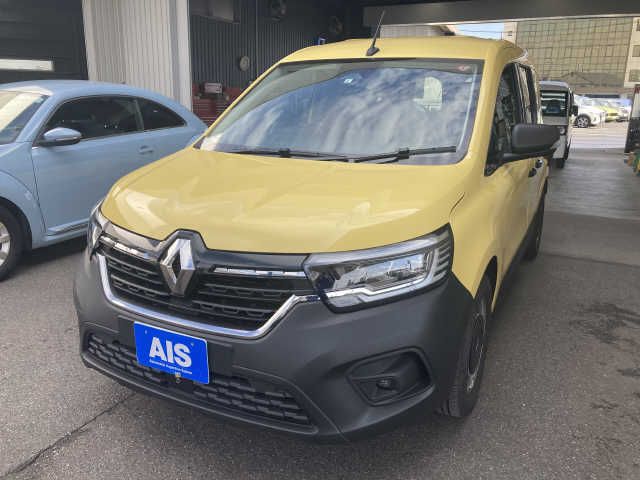 Renault KANGOO 2023-02 20833-3