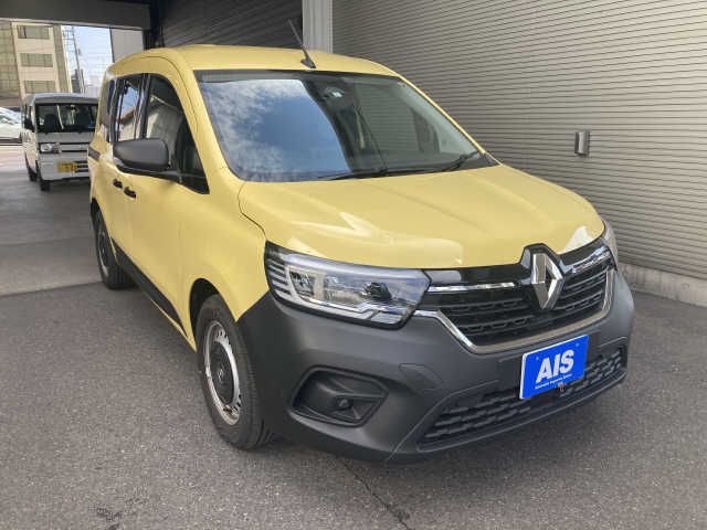 Renault KANGOO 2023-02 20833-4