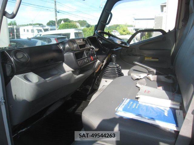 Hino DUTRO 2012-06 345643-28