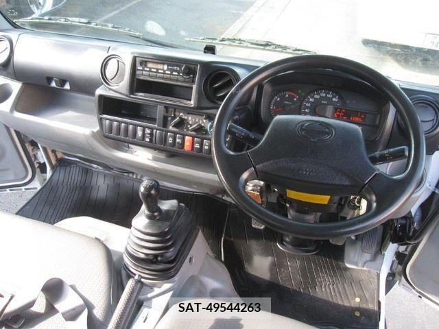 Hino DUTRO 2012-06 345643-17
