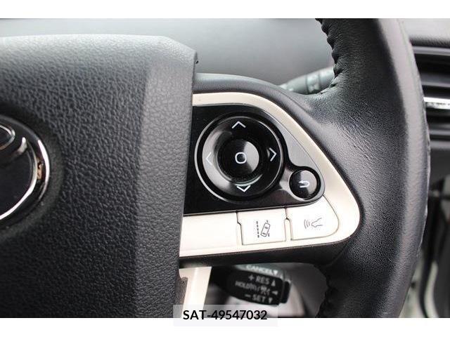 Toyota PRIUS 2018-02 220879-2