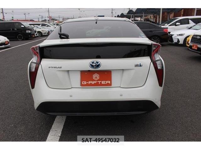 Toyota PRIUS 2018-02 220879-7