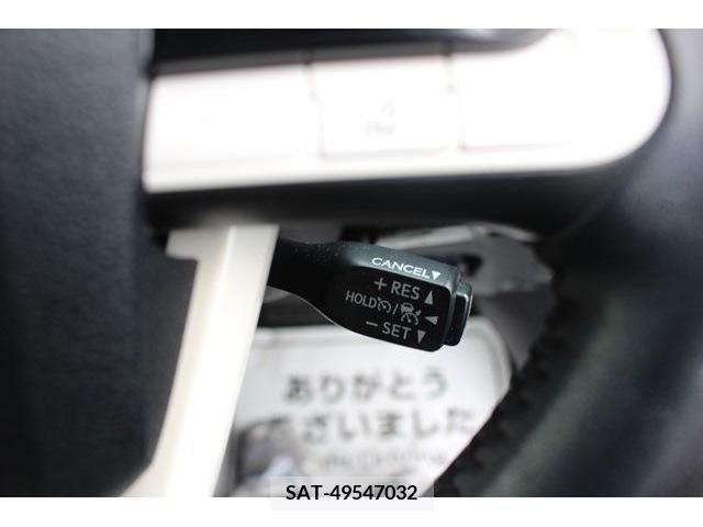 Toyota PRIUS 2018-02 220879-4