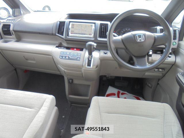 Honda STEP WGN 2010-11 348409-1