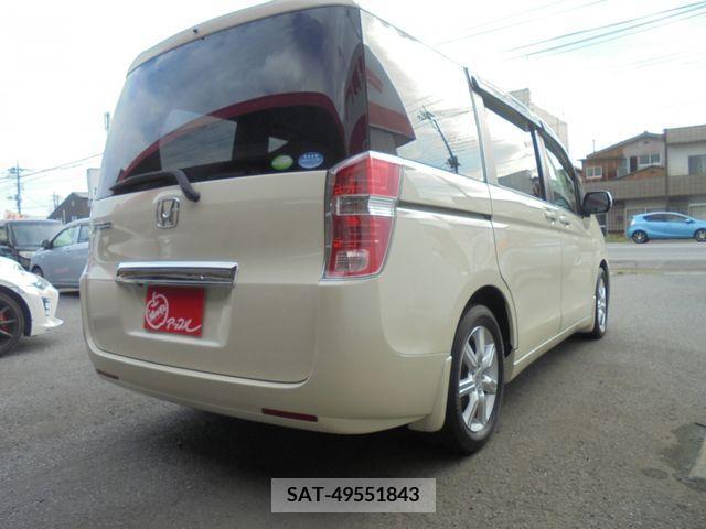 Honda STEP WGN 2010-11 348409-4