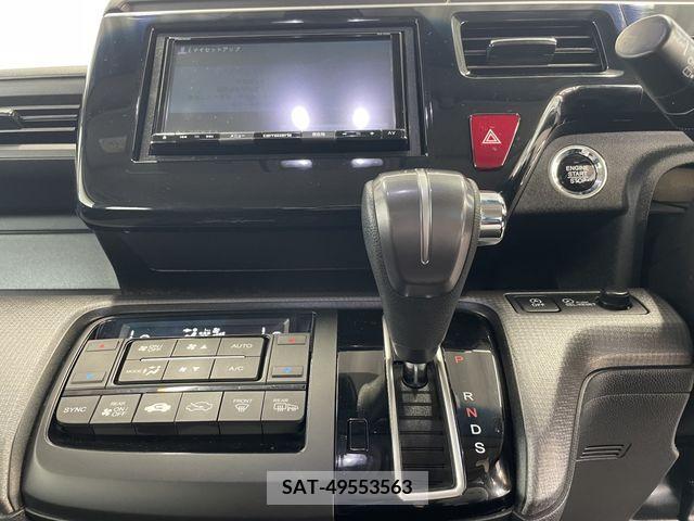 Honda e 2020-11 240060-13