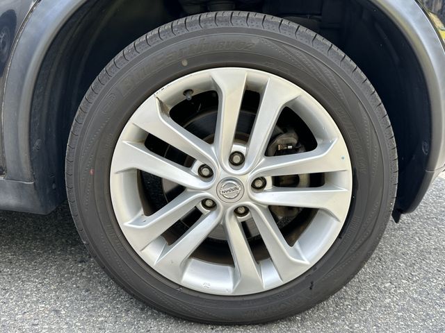 Nissan JUKE 2011-02 185462-9