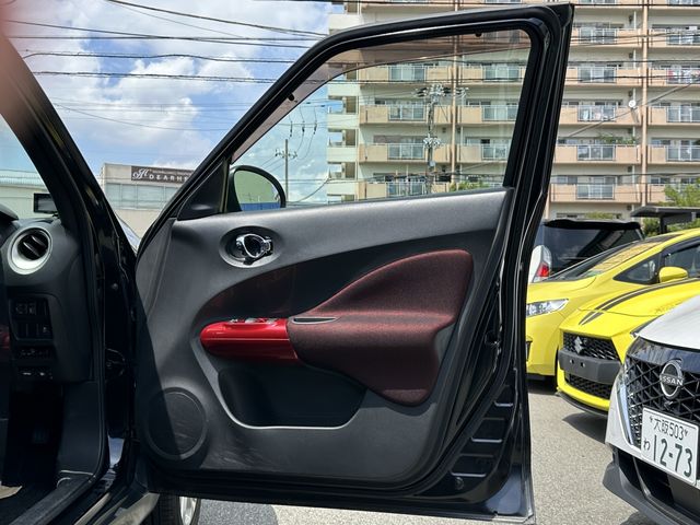 Nissan JUKE 2011-02 185462-11