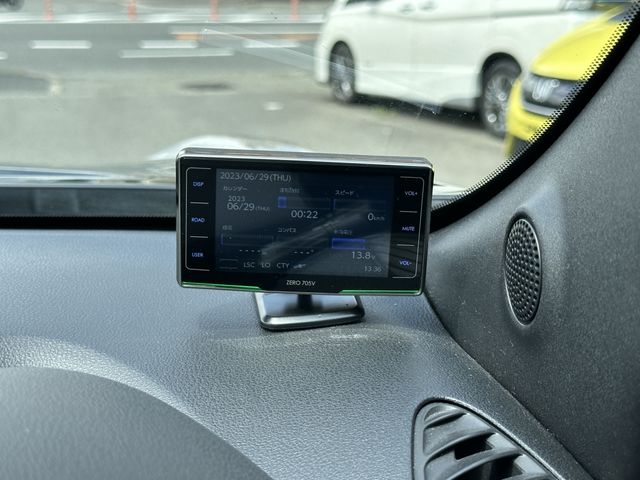 Nissan JUKE 2011-02 185462-22