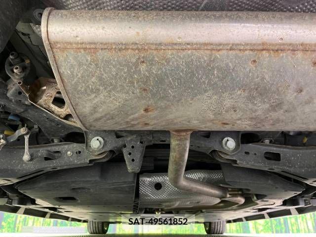 Toyota PRIUS 2016-04 211264-19