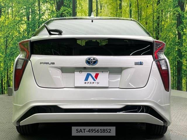 Toyota PRIUS 2016-04 211264-15
