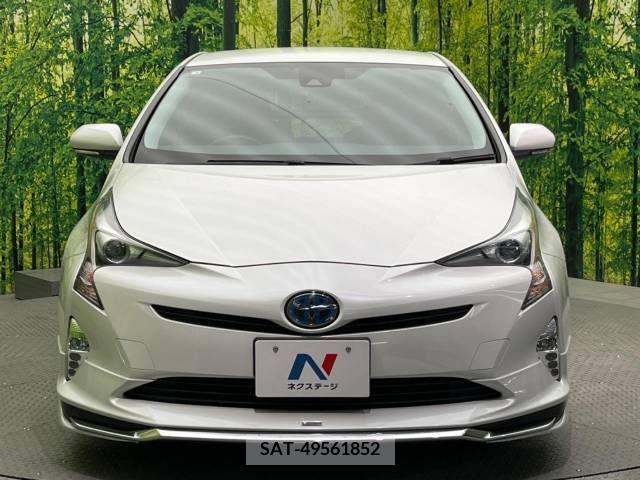 Toyota PRIUS 2016-04 211264-14