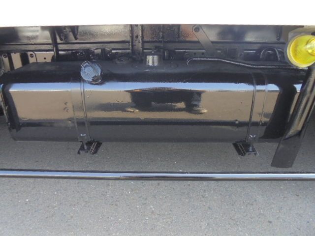 Nissan ATLAS 2010-04 8574-21
