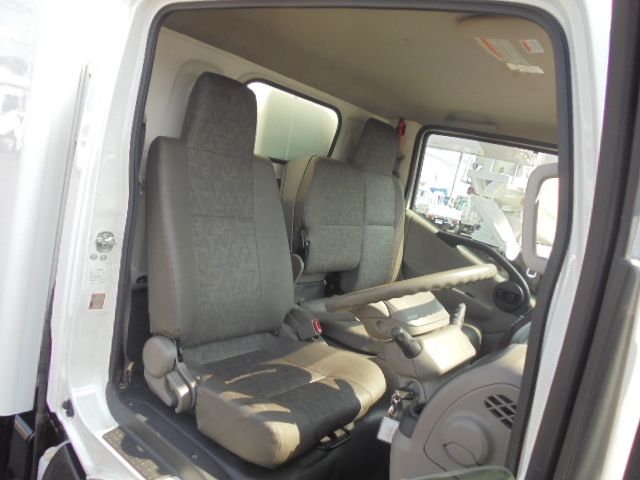 Nissan ATLAS 2010-04 8574-10