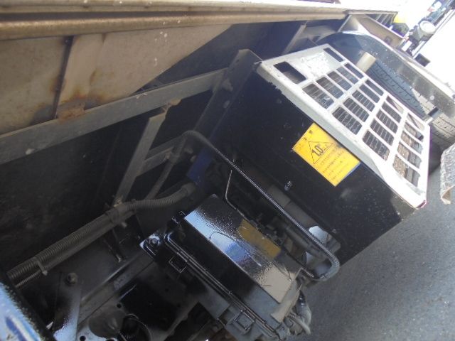 Nissan ATLAS 2010-04 8574-23