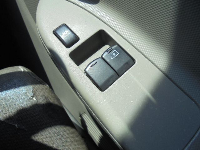 Nissan ATLAS 2010-04 8574-11