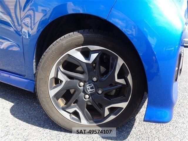 Honda N BOX CUSTOM 2018-03 364983-5