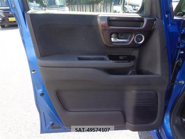 Honda N BOX CUSTOM 2018-03 364983-20