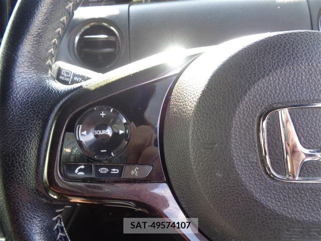Honda N BOX CUSTOM 2018-03 364983-27