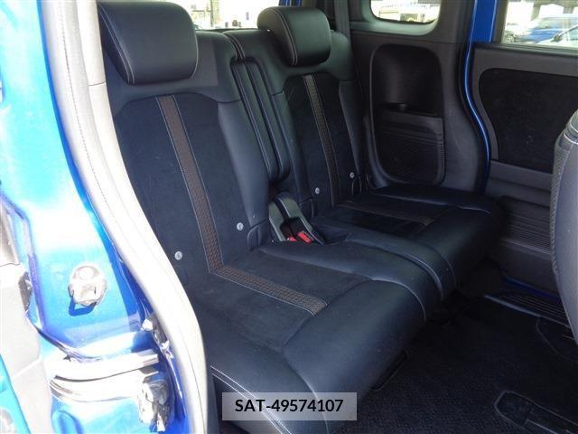 Honda N BOX CUSTOM 2018-03 364983-16
