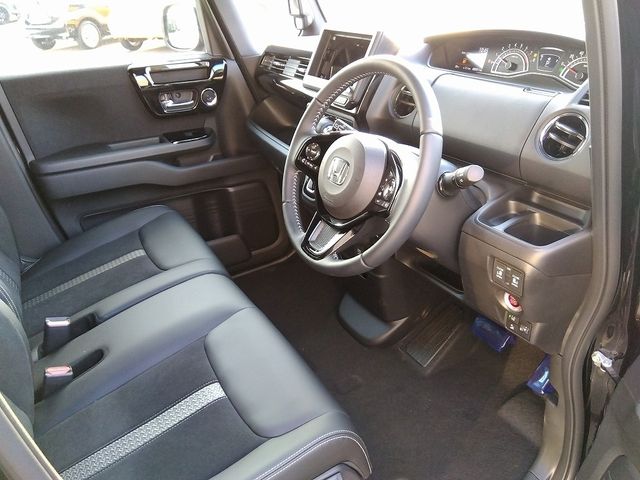 Honda N BOX CUSTOM 2022-03 19219-10