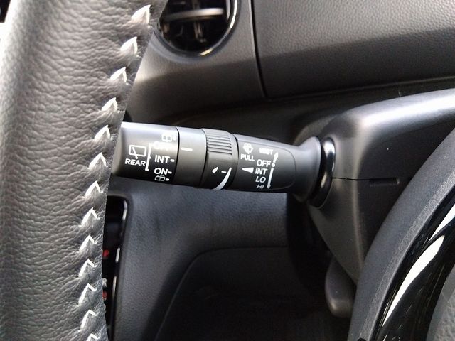 Honda N BOX CUSTOM 2022-03 19219-18