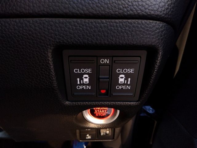 Honda N BOX CUSTOM 2022-03 19219-5