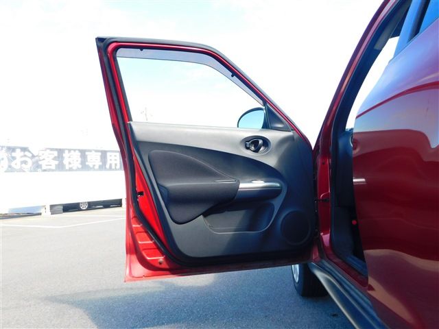 Nissan JUKE 2011-06 11656-26