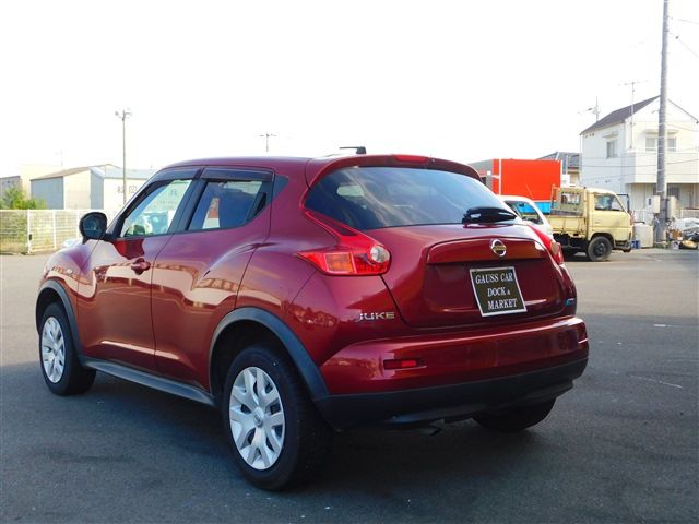 Nissan JUKE 2011-06 11656-8