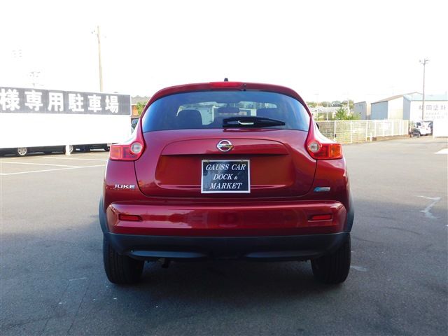 Nissan JUKE 2011-06 11656-3