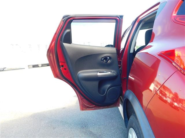 Nissan JUKE 2011-06 11656-27