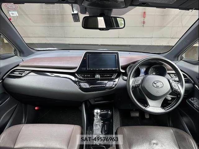 Toyota C-HR 2017-04 264063-1