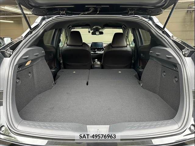 Toyota C-HR 2017-04 264063-19