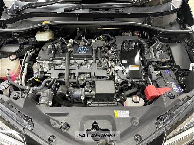 Toyota C-HR 2017-04 264063-13