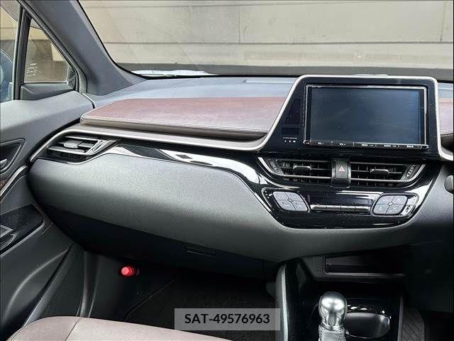 Toyota C-HR 2017-04 264063-11