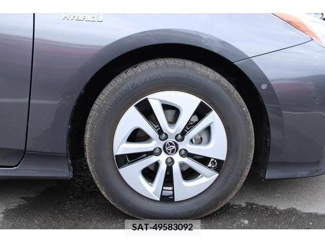 Toyota PRIUS 2016-12 211575-11