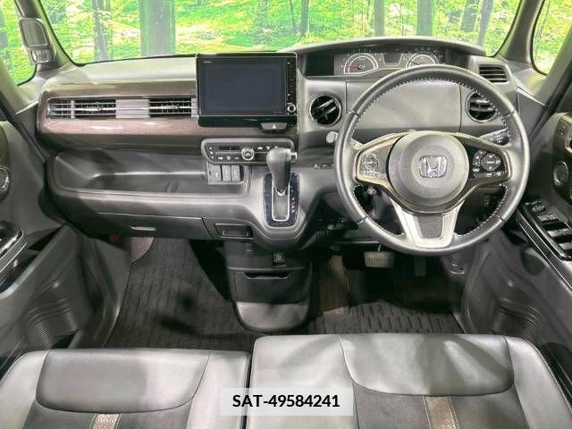 Honda N BOX CUSTOM 2019-03 341971-1