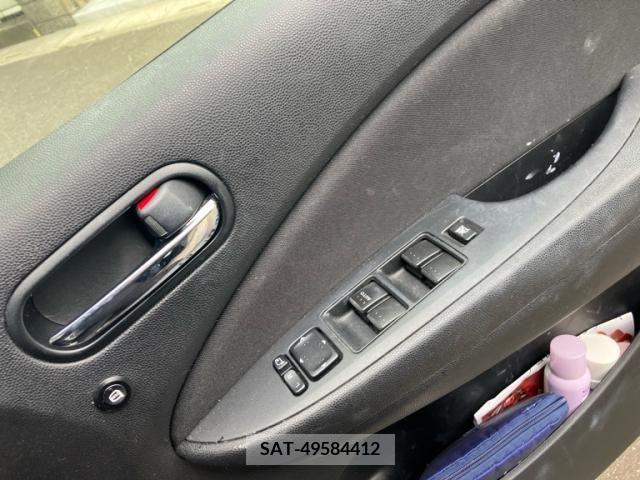 Mazda BIANTE 2011-08 389528-17