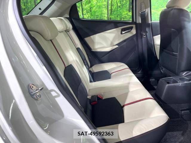 Mazda DEMIO 2015-07 253204-9