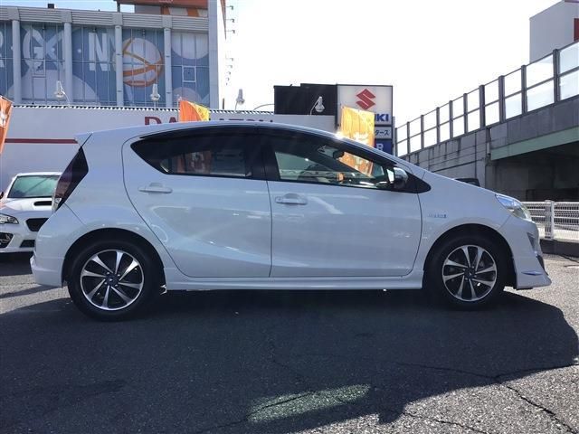 Toyota AQUA 2015-03 1029-5