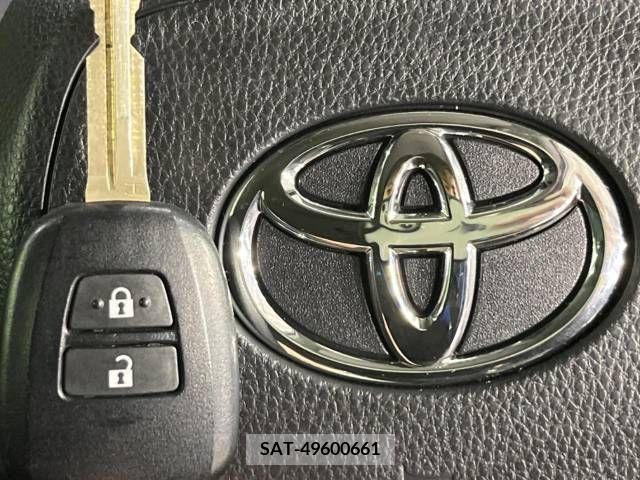 Toyota NOAH 2023-04 227190-7