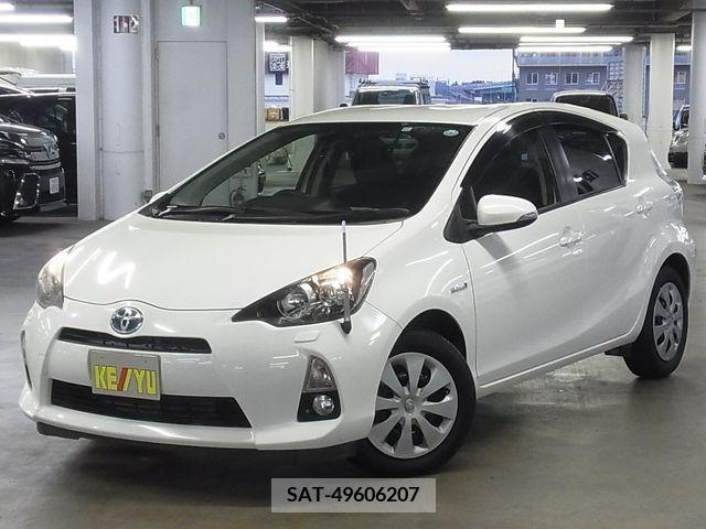 Toyota AQUA 2012-12 221777-0