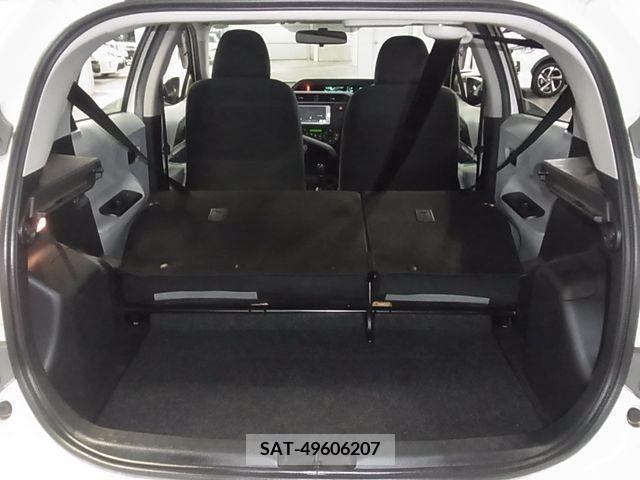 Toyota AQUA 2012-12 221777-14